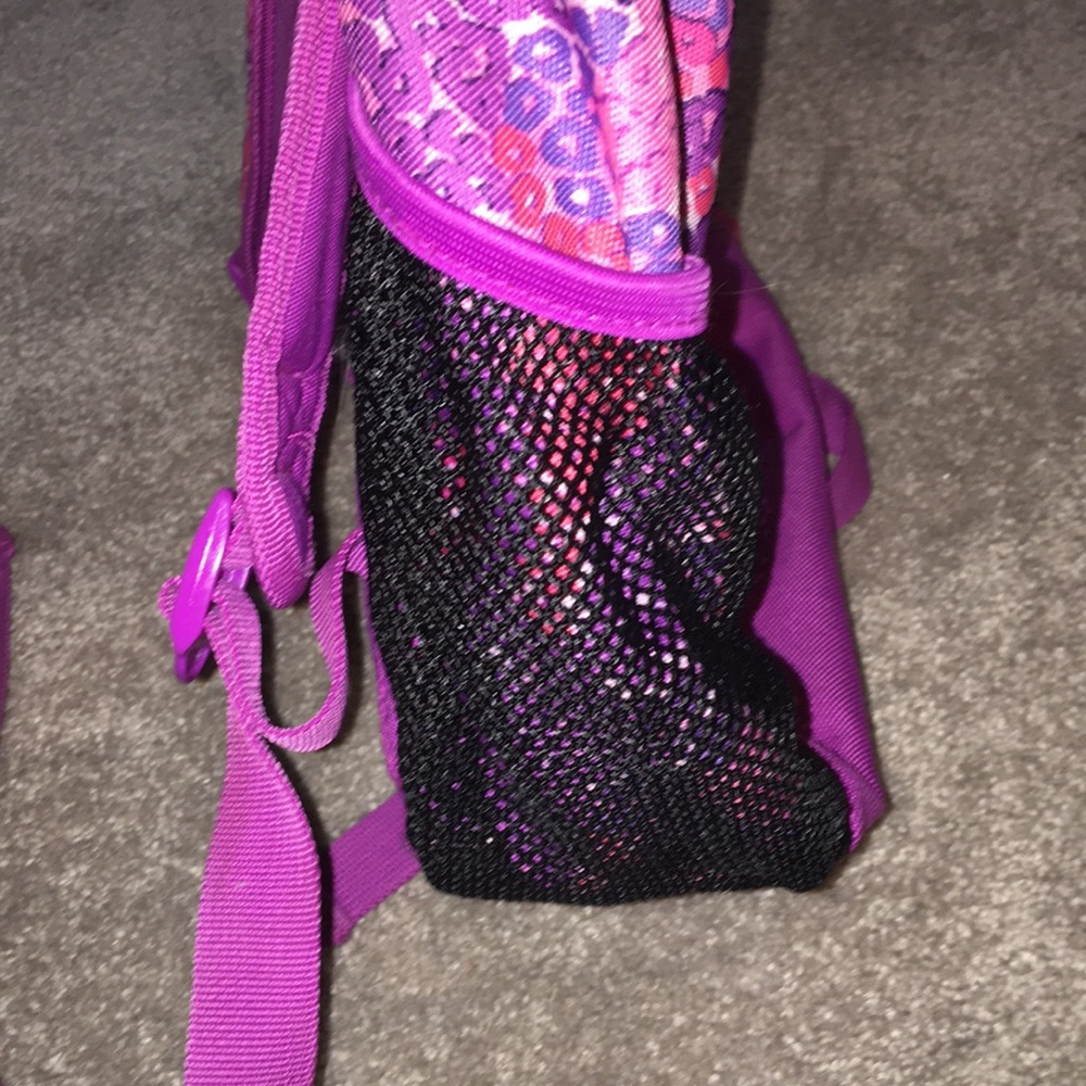 Cute backpack!! - Picture 6 of 8